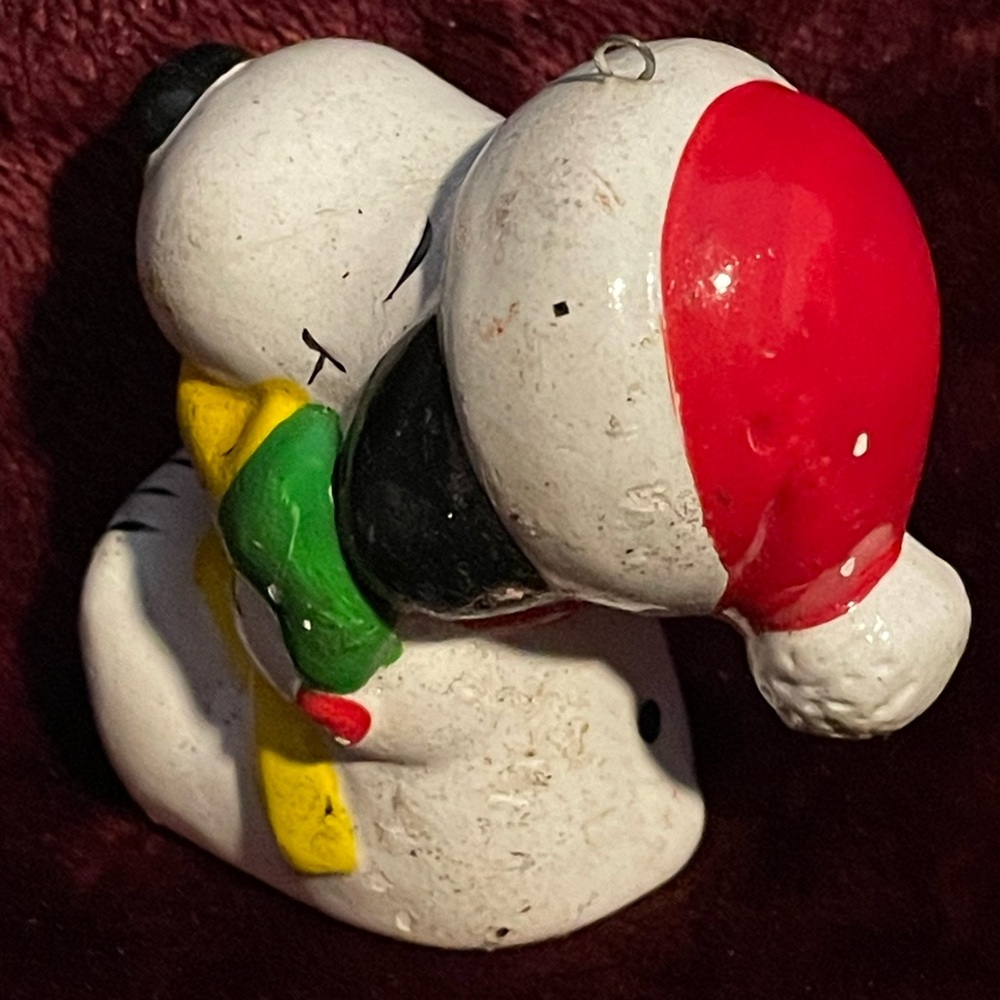 Vintage Snoopy Christmas ornament set - 3 pieces : 2 ornaments & a small stuffie - Picture 5 of 9